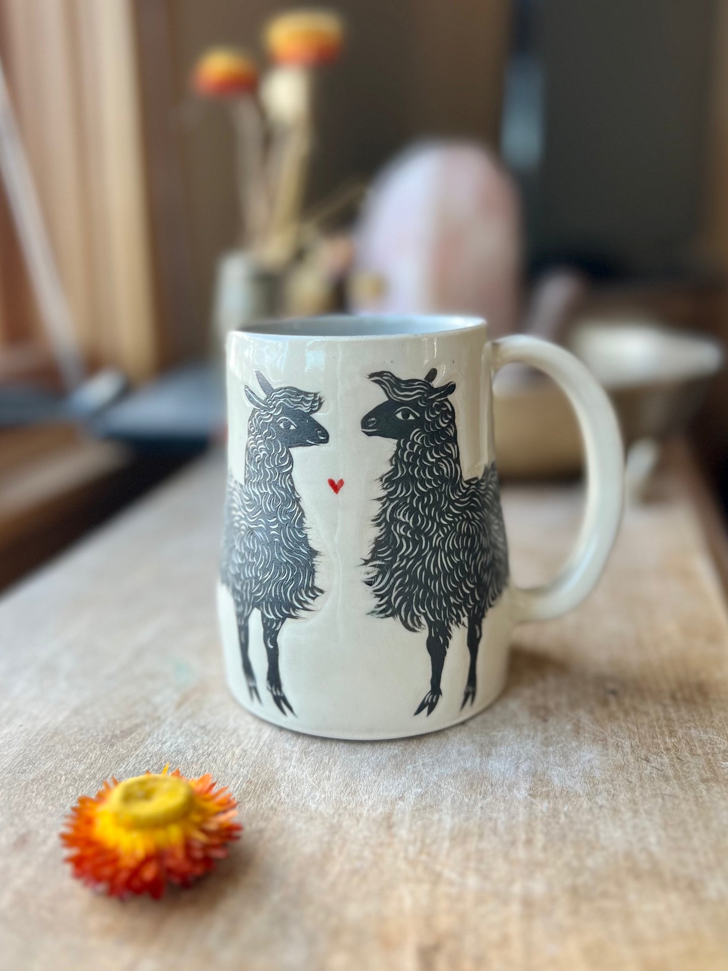 Llamas in love mug