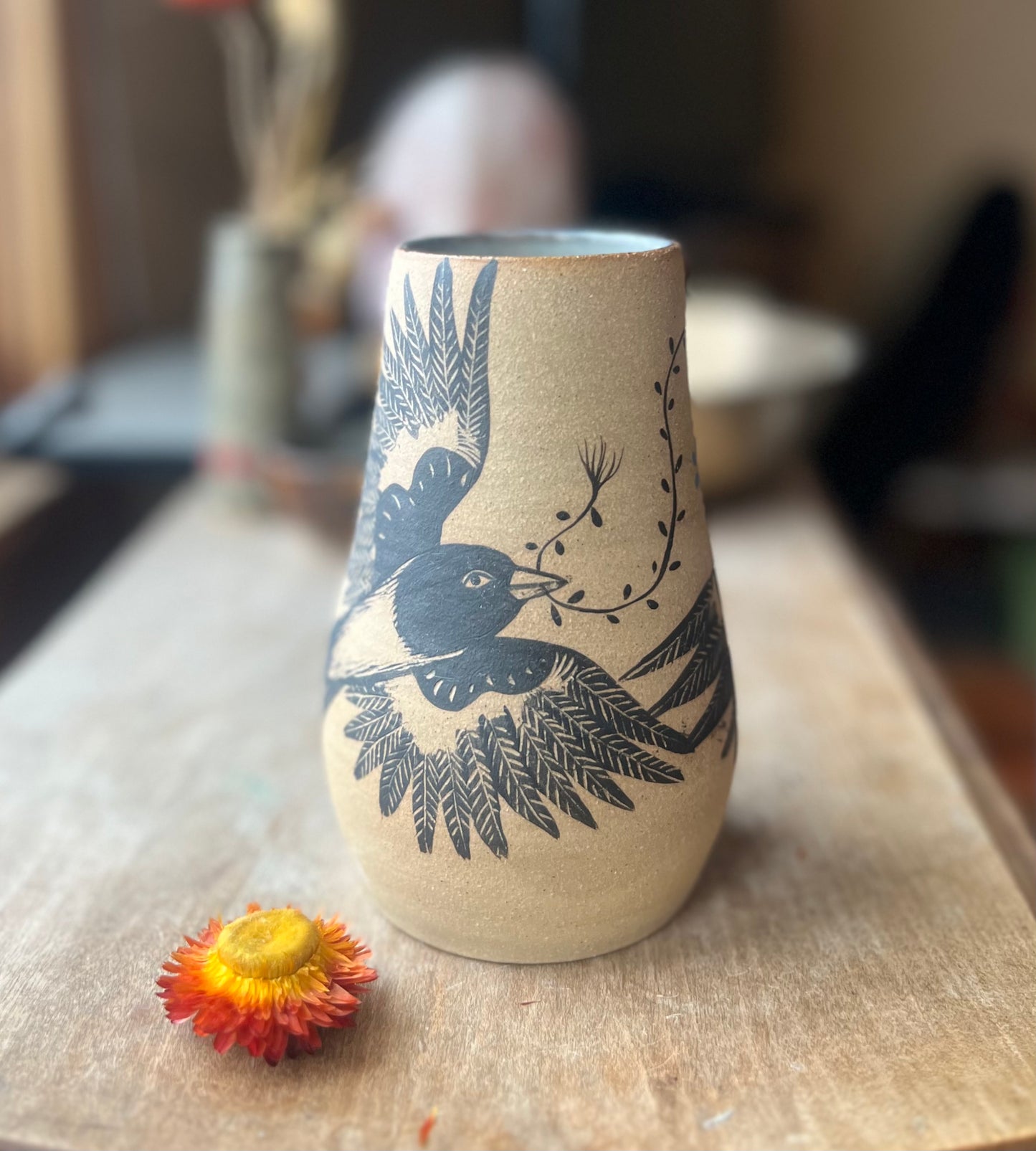 Magpie vase